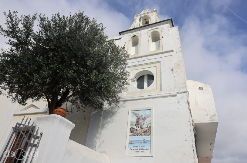 La chiesa di San Michele Arcangelo a Sant’Angelo